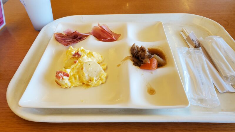 ３ホテル浦島・朝食バイキング１