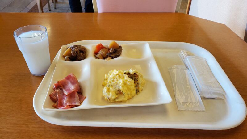 ４ホテル浦島・朝食バイキング１