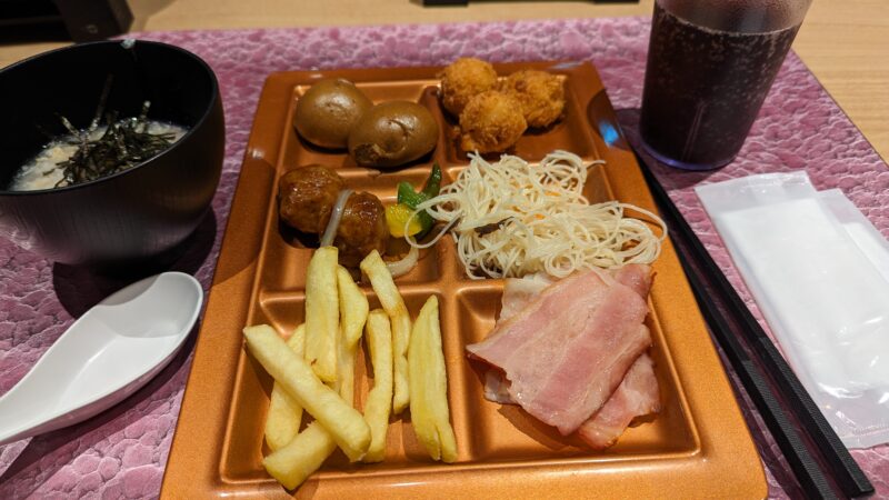 斉木別館・朝食バイキング１