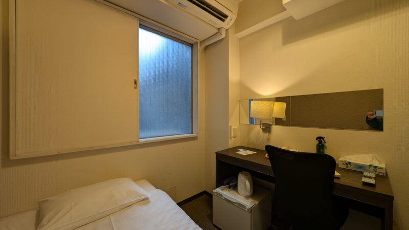 ホテル関西・部屋5