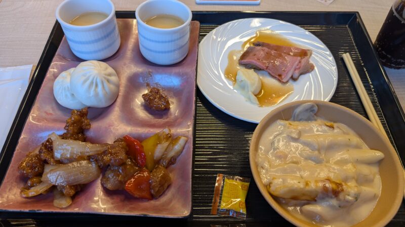 5箕面観光ホテル・夕食バイキング1
