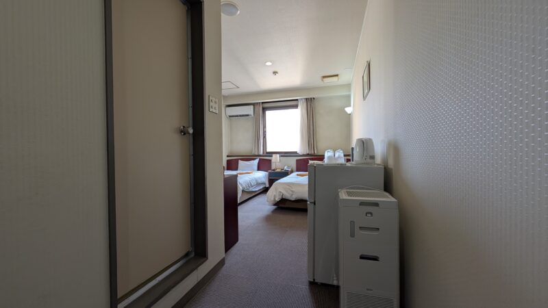 リバーサイドＨＯＴＥＬ・部屋１