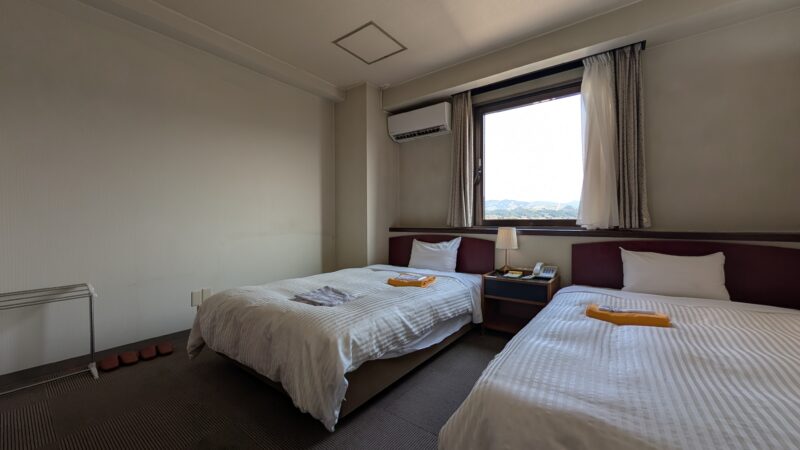 リバーサイドＨＯＴＥＬ・部屋２