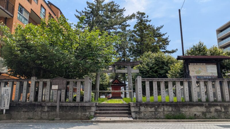 西大寺１１
石落神社