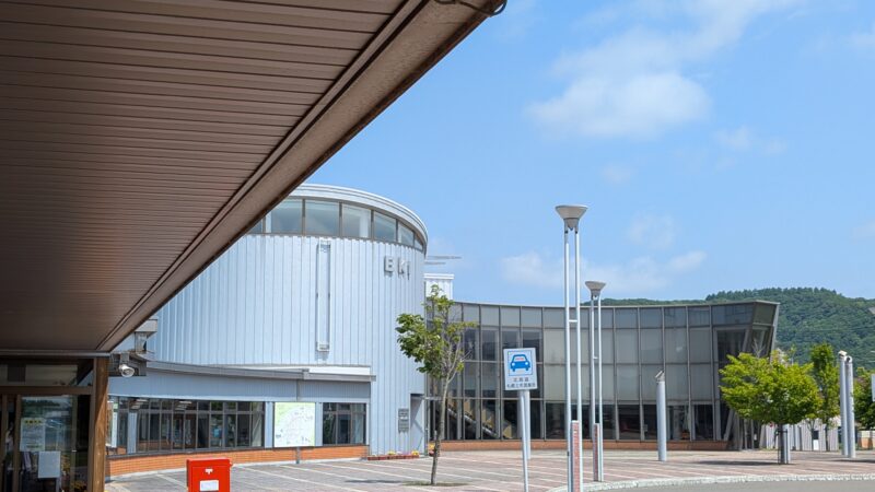 栗山駅1
「EKI」