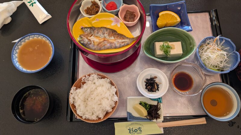 ホテル杉の湯・朝食2