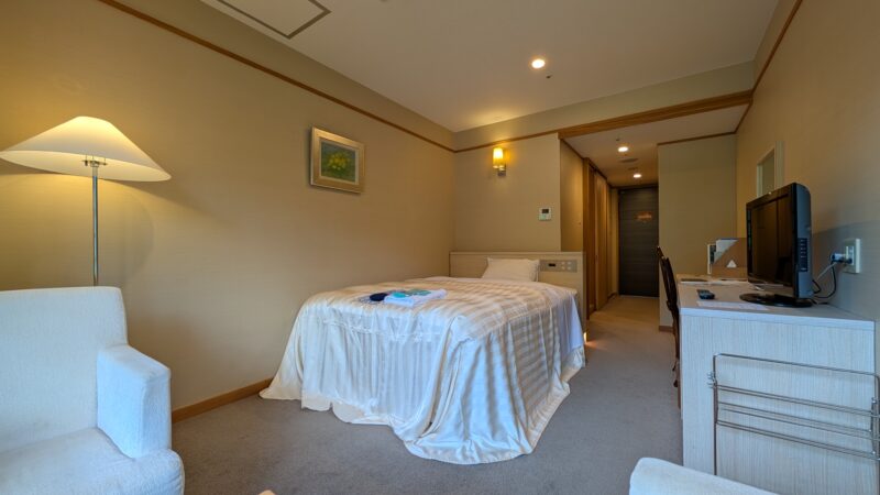 ホテル杉の湯・部屋4