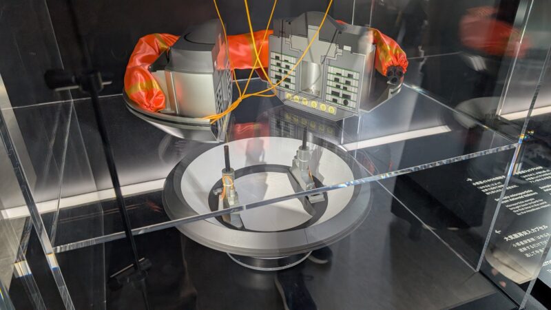 大阪関西万博・日本館11
大気圏再突入カプセル