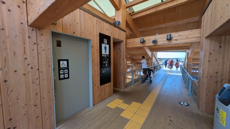 2大阪関西万博3
大屋根リングのトイレ