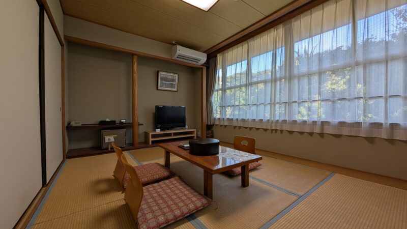 ２グランパス・部屋２