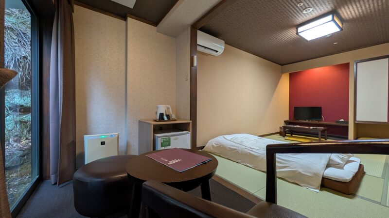 ７白浜彩朝楽・部屋８