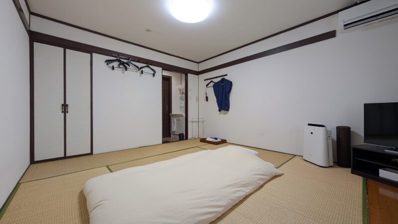 錦和荘・部屋２