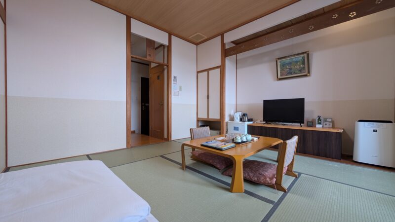 湯処むろべ・部屋４